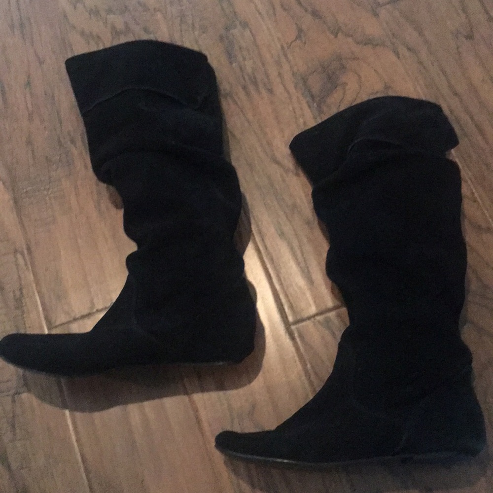 Steve Madden size 8 suede boots